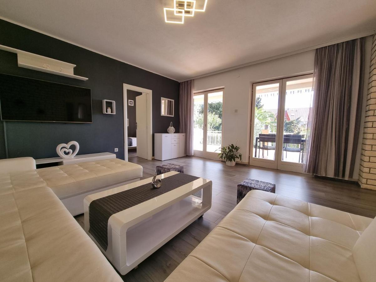 Villa Ilaria Bol Exterior foto